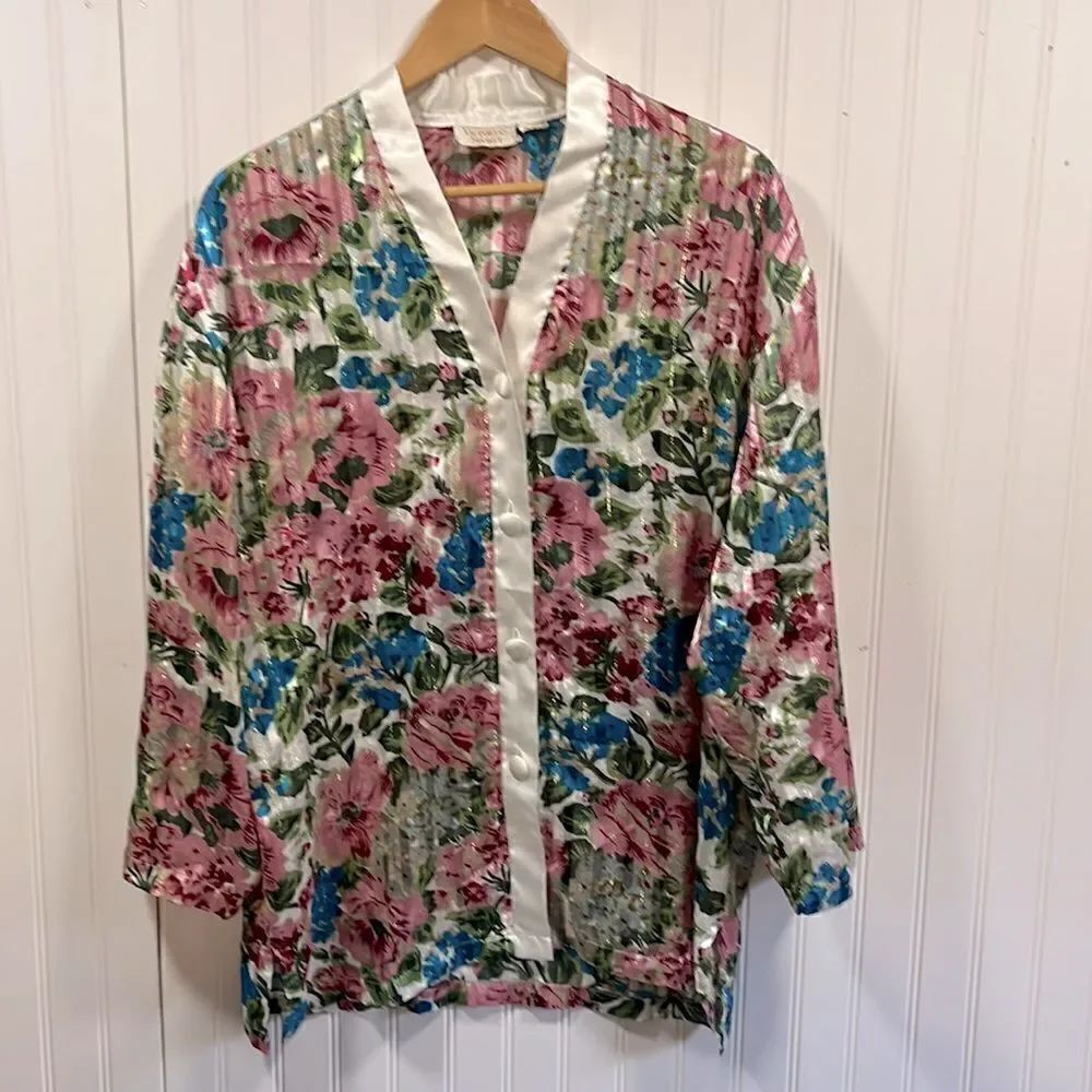 Victoria’s Secret vintage floral sheer button up long sleeve sleep top